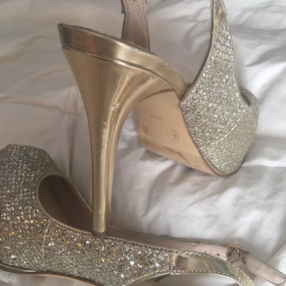 GUESS sparkly gold sling back heels - Picture 3 of 5